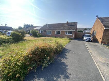 14 Caxton Close, New Whittington, Chesterfield, Derbyshire S43 2EA