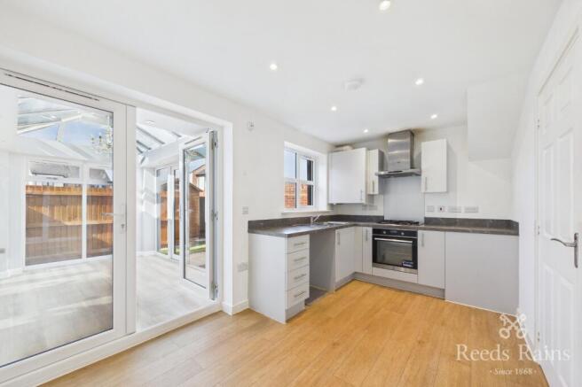 2 bed Semi-Detached for sale Image 5