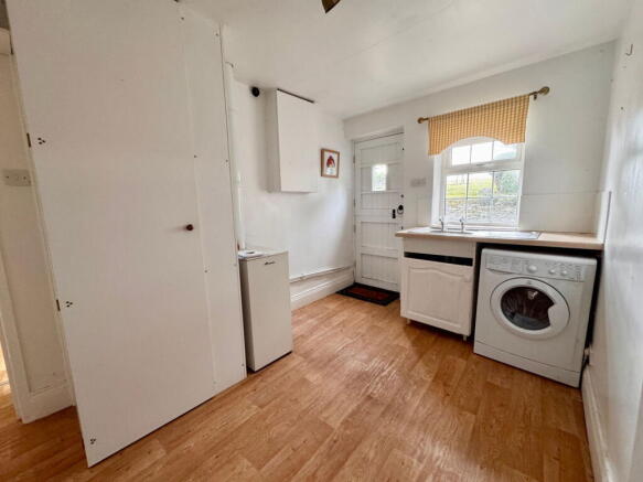 3 bed Detached for sale Image 6