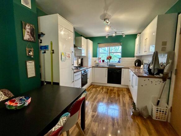 3 bed End of Terrace for sale Image 8