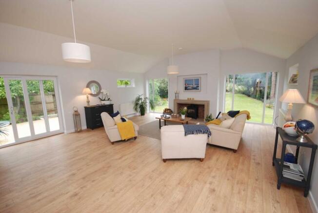 Living/Dining Room
