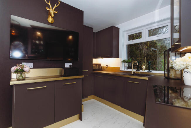 Dine-in Kitchen
