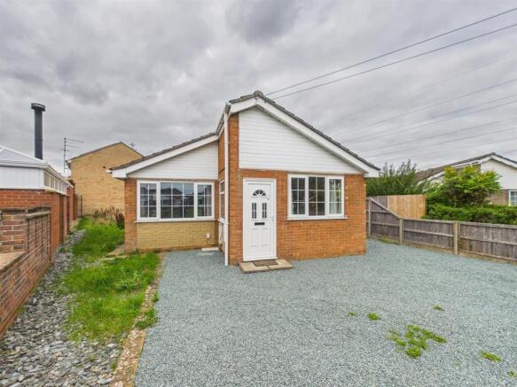 5 Yew Tree Grove Photos (11).jpg