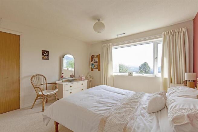 Bedroom 3-2.jpg