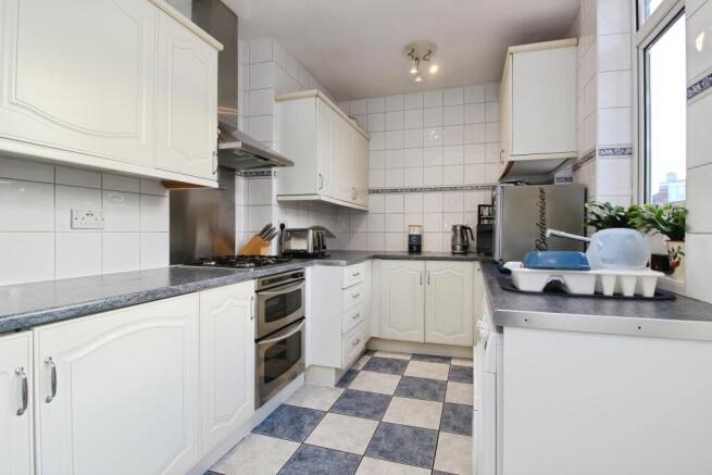 4 bed Semi-Detached for sale Image 7