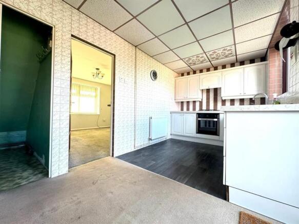 Usk Road, Aveley, RM15 photo 4