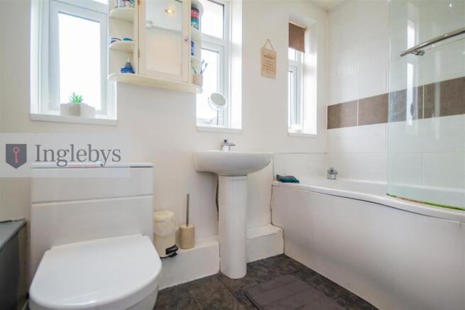 Photo 32
