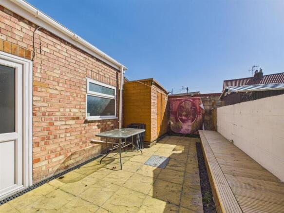 3 bed Terraced for sale Image 10