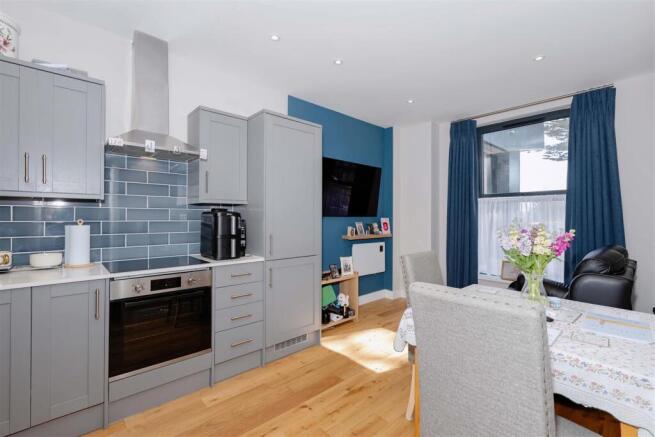 Columbia house_2.jpg