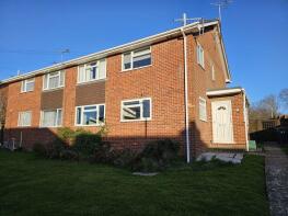 20, Hendingham Close, Gloucester GL4 0XS
