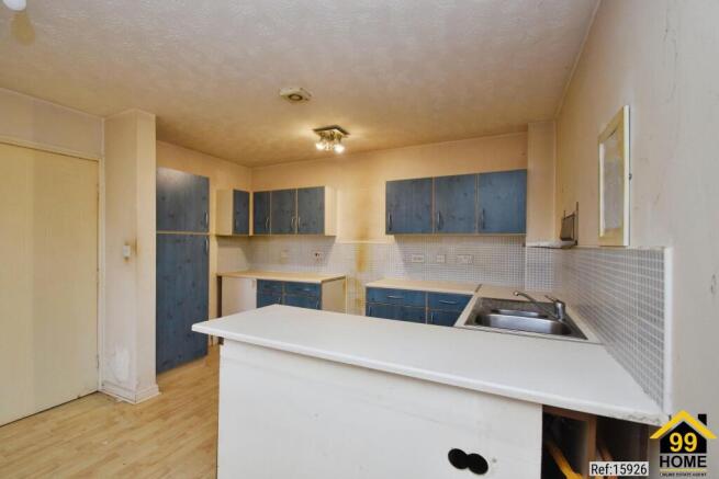 2 bed Apartment for sale Image 6
