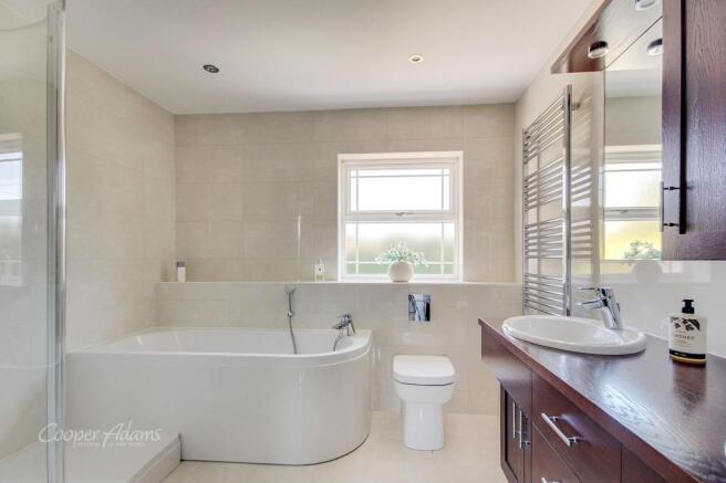 Ensuite