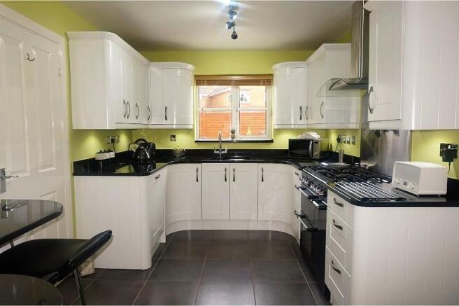 Kitchen / Breakfast