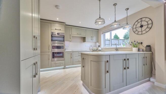 Kitchen/Diner to Rear