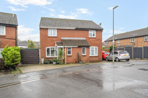 Penhale Gardens, Titchfield Common, Hampshire, PO14