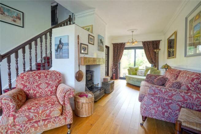 4 bed Detached for sale Image 6