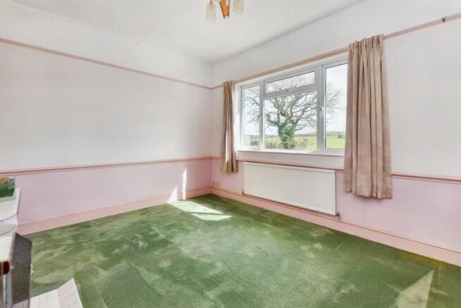 Bedroom or Dining Rm