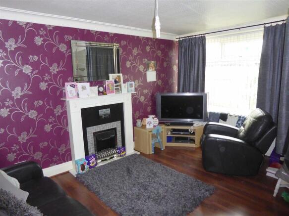 Living Room: