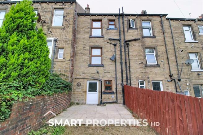2 bed Terraced to rent Image 10