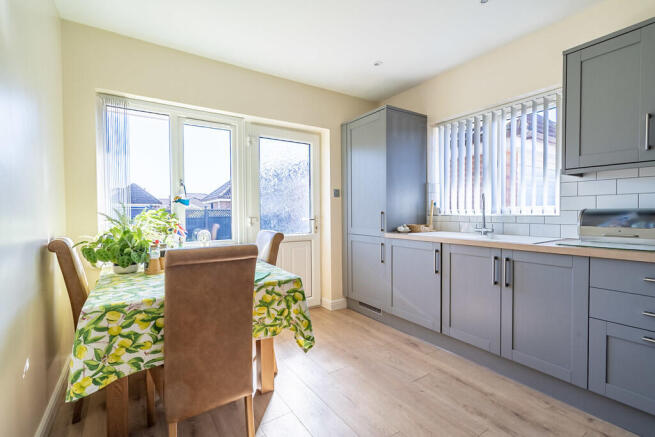 3 bed Detached Bungalow for sale Image 6