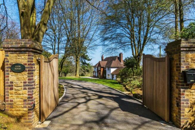 house. estate agency Hascombe near Godalming Eden 