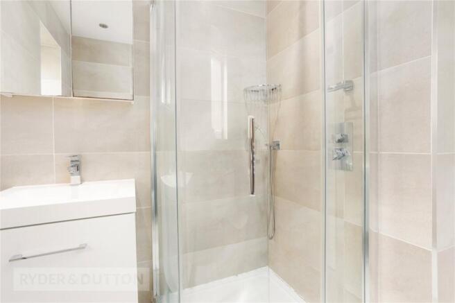 3 bed Semi-Detached for sale Image 11