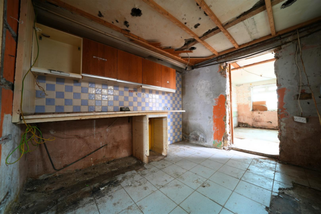327 Purley Way, Croydon photo 4