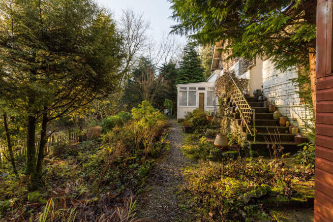 Side garden