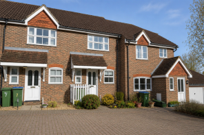 8, Lyntons, Pulborough RH20 1AZ