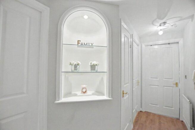 2 bed Apartment for sale Image 9
