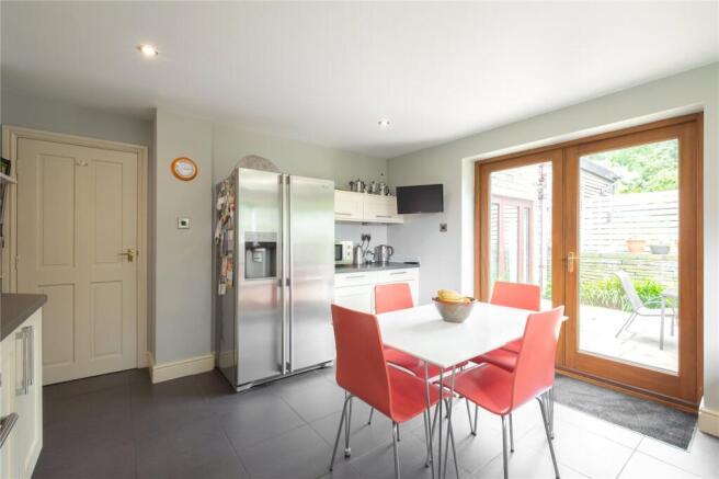 3 bed Detached for sale Image 11