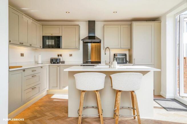3 bed Semi-Detached for sale Image 2