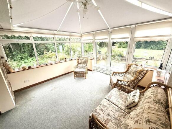 Larkhill, Swanwick, Alfreton photo 4