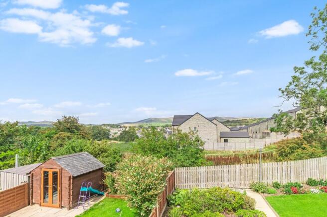 3 bed Semi-Detached for sale Image 7