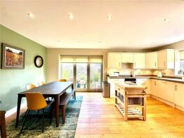 6 Pembroke House, Greystone Mews, The Planks, Old Town, Swindon SN3 1FJ