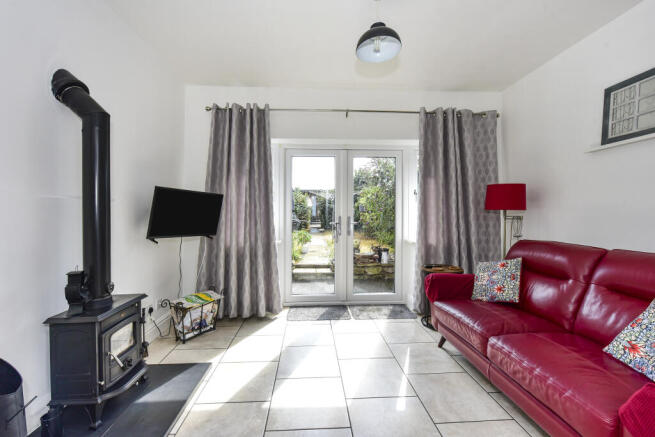 3 bed Semi-Detached for sale Image 5