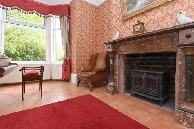 6 bed Semi-Detached for sale Image 6