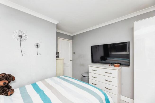 3 bed Semi-Detached for sale Image 12
