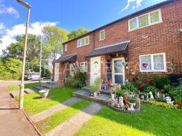 12, Gowar Field, Potters Bar EN6 3NT