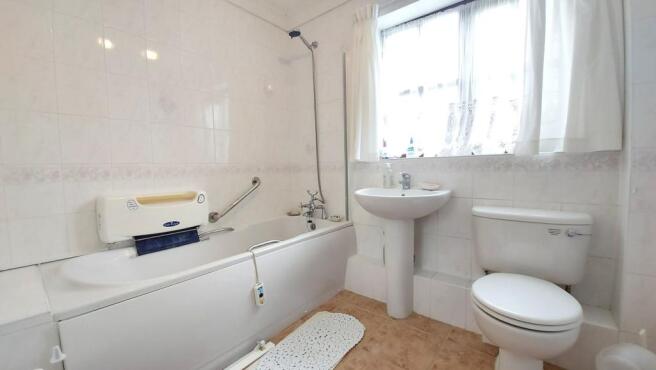 Photo 16