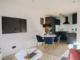 Flat 9, Canterbury Court, Bromyard Avenue, London W3 7BQ