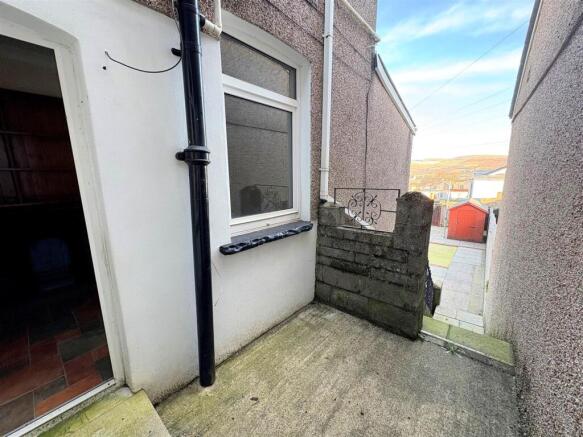 Rear Garden a.jpg