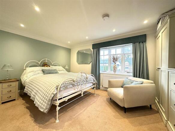 3 bed Detached for sale Image 10
