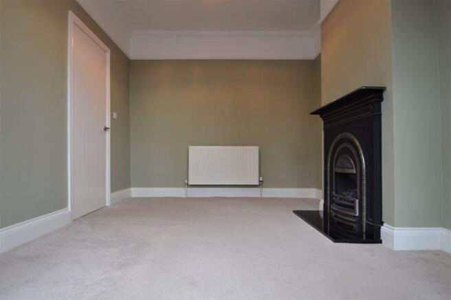 FRONT ROOM