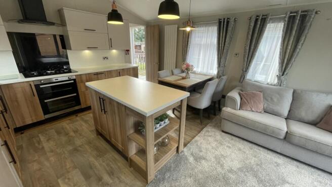 7 Sherwood, South Lakeland Leisure Village, Carnforth, LA6 1BH photo 5