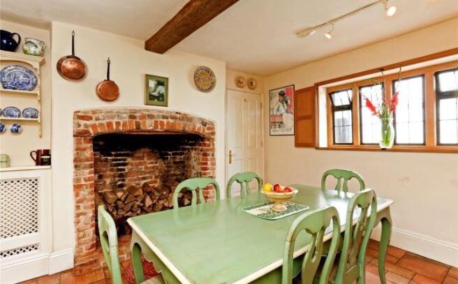Kitchen/Dining