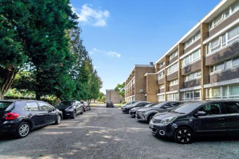 Oxford Gardens, London, N21
