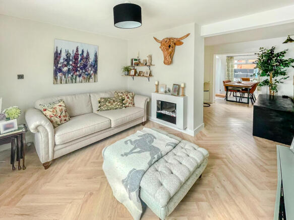 2 bed Semi-Detached for sale Image 11