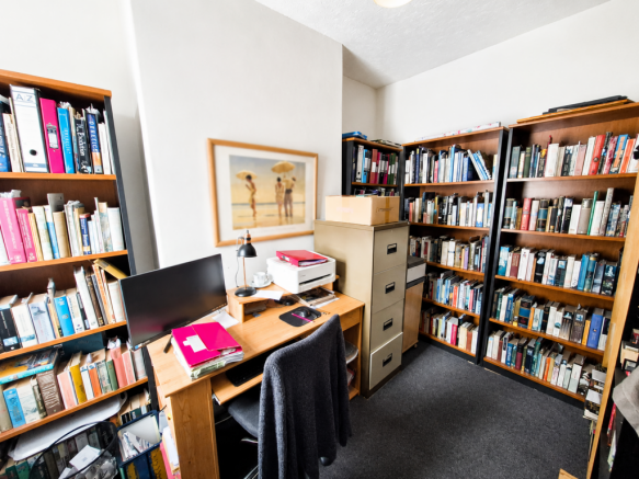 2 bed Terraced for sale Image 8