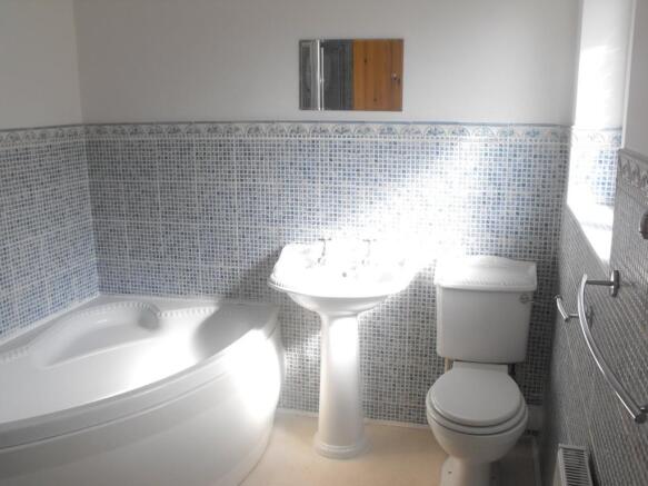 Family bathroom 